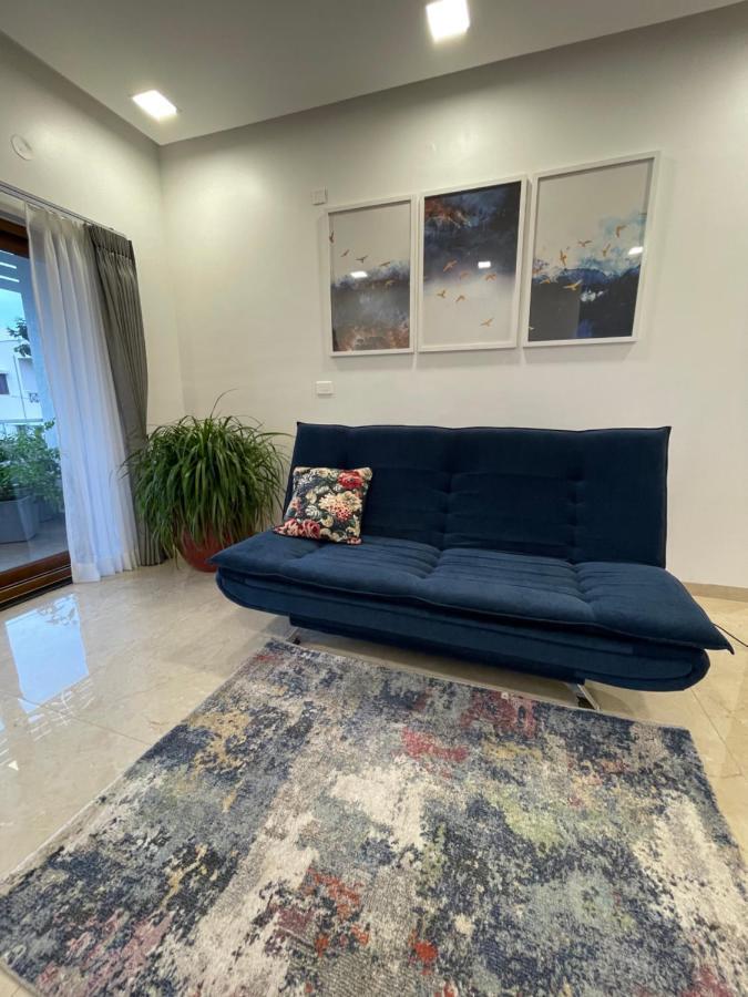 Bridge Service Apartment Haiderabad Buitenkant foto