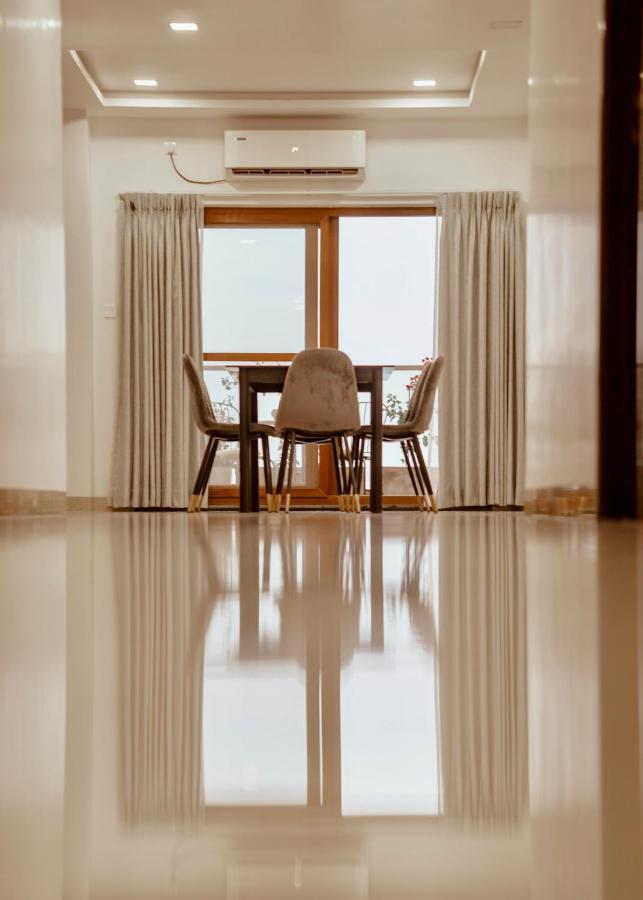 Bridge Service Apartment Haiderabad Buitenkant foto