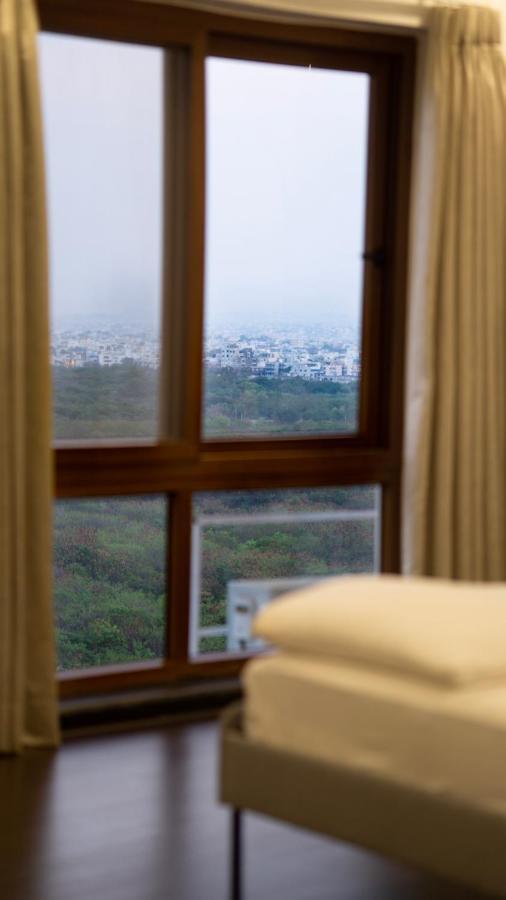 Bridge Service Apartment Haiderabad Buitenkant foto